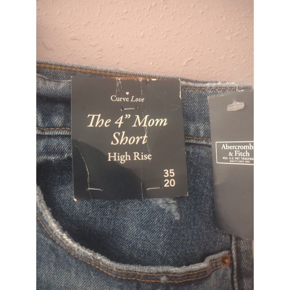 NWT Abercrombie & Fitch The 4" Mom Short Distressed Denim High Rise Size 20 - Picture 2 of 10